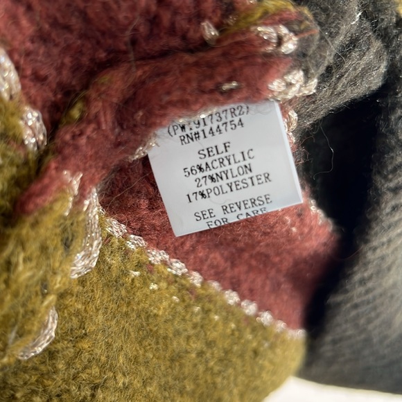 Davi & Dani Striped Oversized Sweater Olive Cream Burgundy 3X NWT - Picture 9 of 9